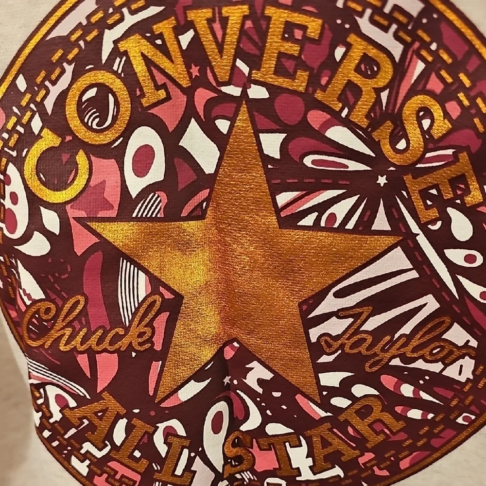 Converse NWT  Beige Hoodie with Star Logo Size Small